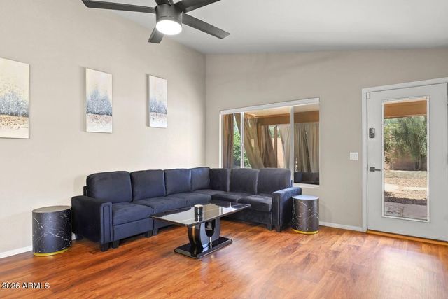 172 W SHANNON Street, Gilbert, AZ 85233