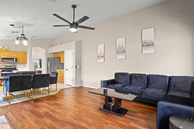 172 W SHANNON Street, Gilbert, AZ 85233