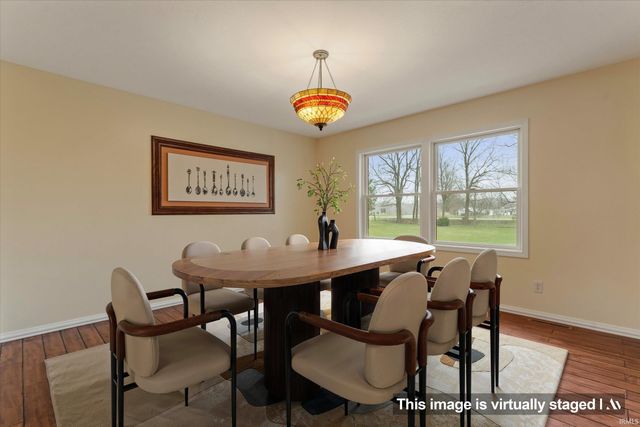 7692 N Emery Road, Rolling Prairie, IN 46371