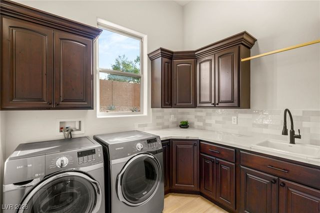 5 Ayden Drive, Henderson, NV 89052