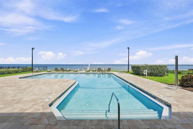 6111 LAGOMAR LANE, Apollo Beach, FL 33572