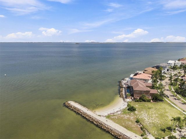 6111 LAGOMAR LANE, Apollo Beach, FL 33572