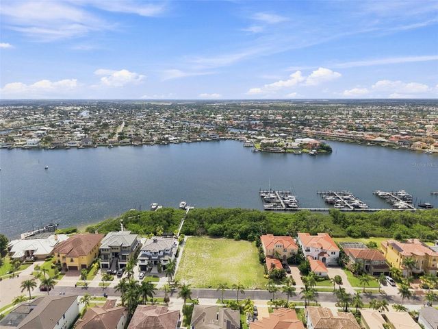 6111 LAGOMAR LANE, Apollo Beach, FL 33572