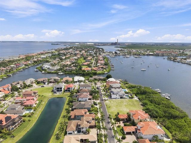 6111 LAGOMAR LANE, Apollo Beach, FL 33572