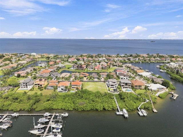 6111 LAGOMAR LANE, Apollo Beach, FL 33572
