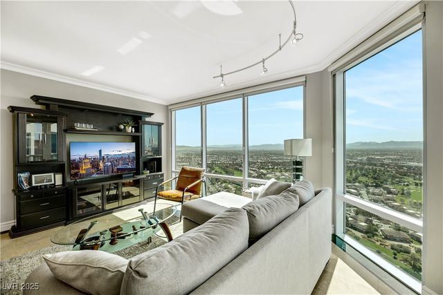 322 Karen Avenue 4001, Las Vegas, NV 89109