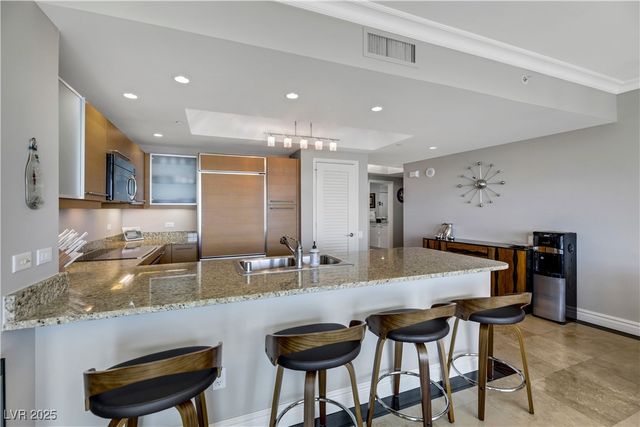 322 Karen Avenue 4001, Las Vegas, NV 89109