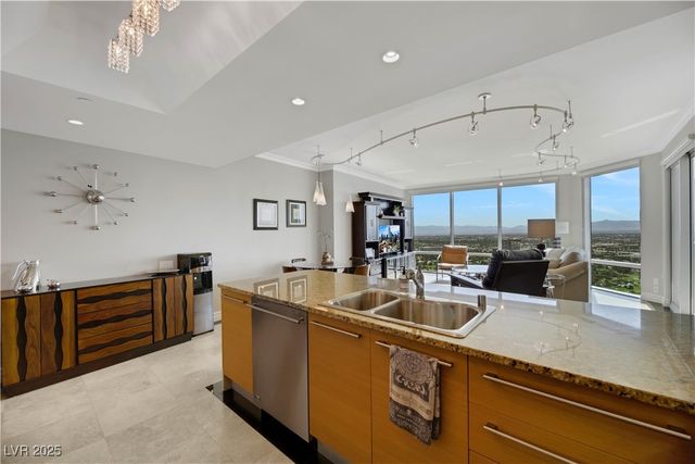 322 Karen Avenue 4001, Las Vegas, NV 89109