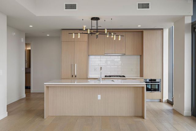 44 East Ave 1210, Austin, TX 78701