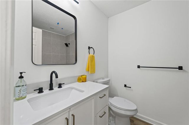 7637 N Stoddard Avenue, Kansas City, MO 64152