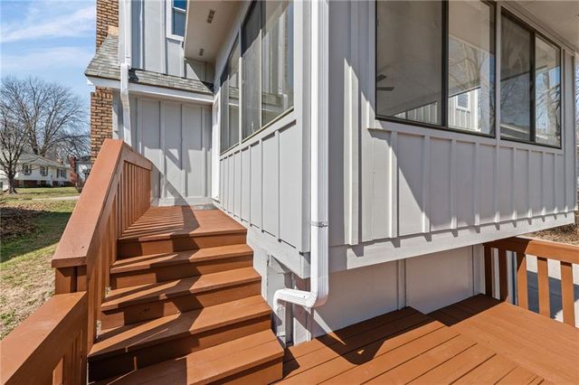 7637 N Stoddard Avenue, Kansas City, MO 64152