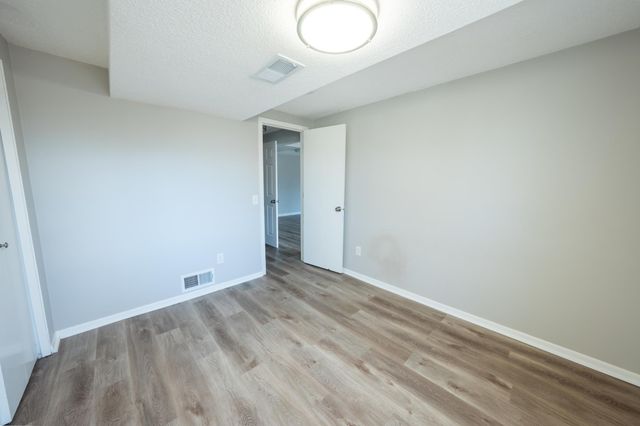 2079 3rd Street N, North Saint Paul, MN 55109