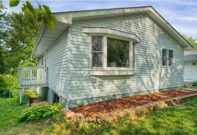 2079 3rd Street N, North Saint Paul, MN 55109