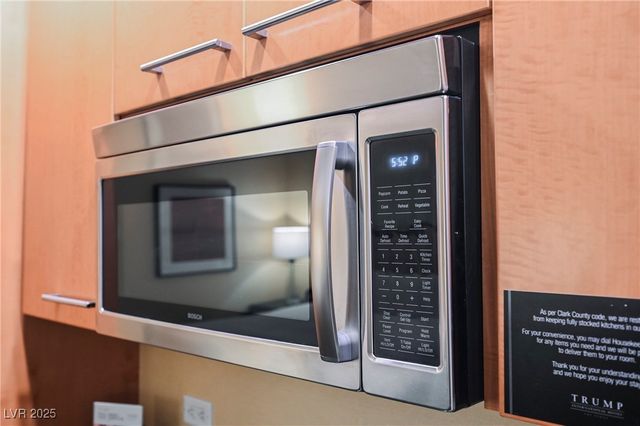 2000 FASHION SHOW Drive 5428, Las Vegas, NV 89109