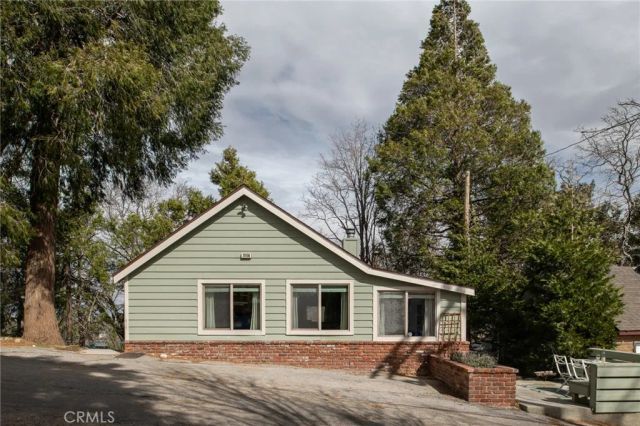 29196 Lake Brook Avenue, Cedar Glen, CA 92321