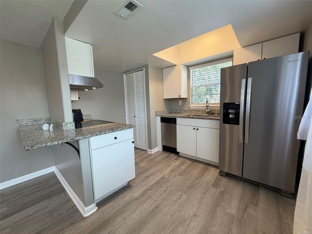 101 W LEMON STREET 3, Tarpon Springs, FL 34689