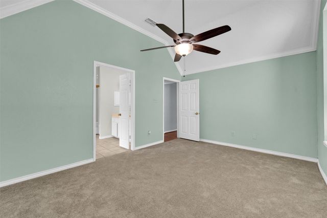 340 Clayton Street, Grand Prairie, TX 75052