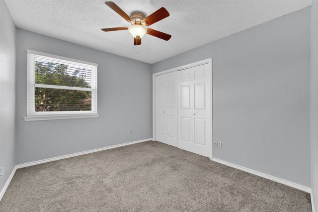 340 Clayton Street, Grand Prairie, TX 75052