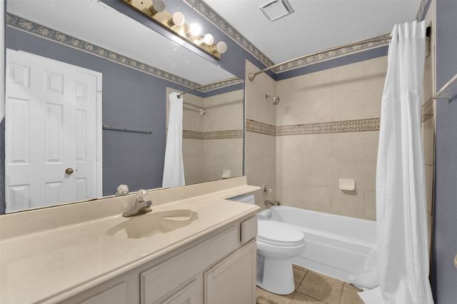 340 Clayton Street, Grand Prairie, TX 75052