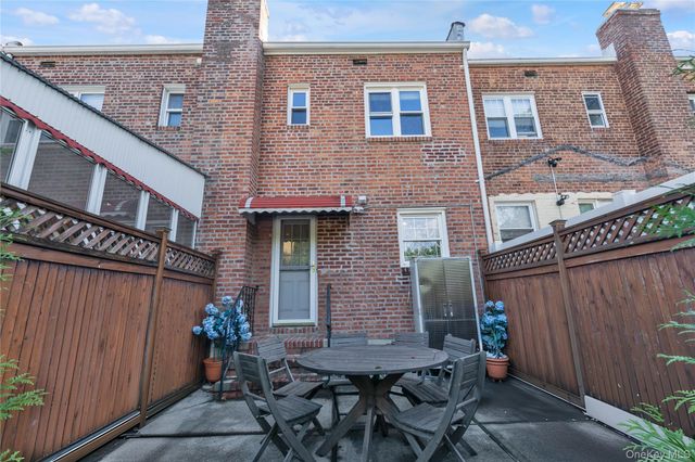 7-16 160th Street, Whitestone, NY 11357