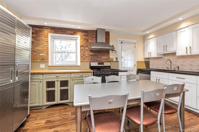 7-16 160th Street, Whitestone, NY 11357