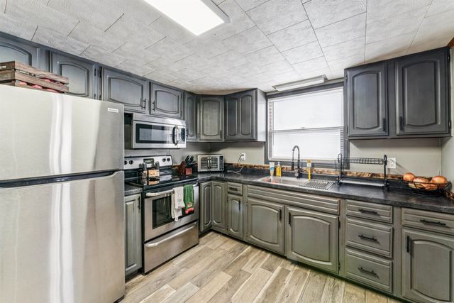 3209 Hospers Street, Grand Blanc Twp, MI 48439