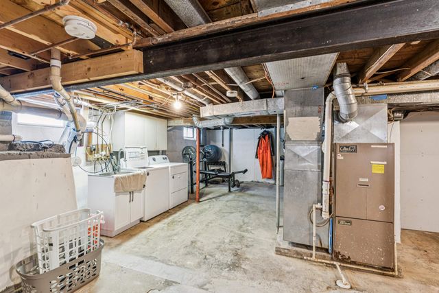 3209 Hospers Street, Grand Blanc Twp, MI 48439