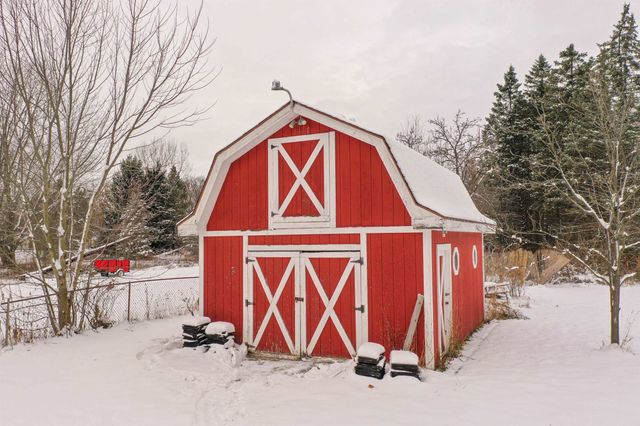 3209 Hospers Street, Grand Blanc Twp, MI 48439