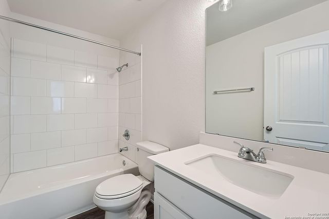 649 Salamander, San Marcos, TX 78666