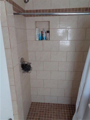 210 E 32nd ST E, Austin, TX 78705