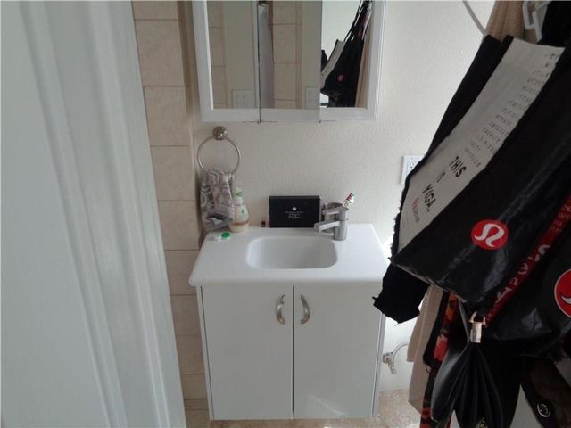 210 E 32nd ST E, Austin, TX 78705