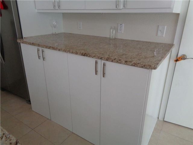 210 E 32nd ST E, Austin, TX 78705