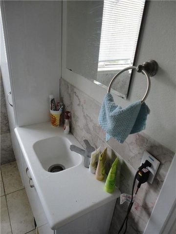 210 E 32nd ST E, Austin, TX 78705