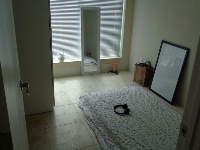 210 E 32nd ST E, Austin, TX 78705