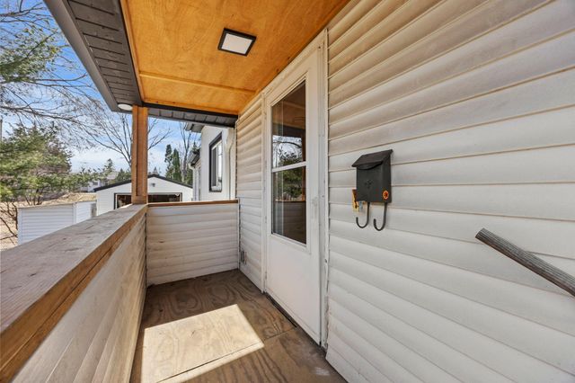 1000 Seminary Avenue, Saint Paul, MN 55104