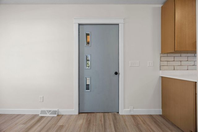 1000 Seminary Avenue, Saint Paul, MN 55104