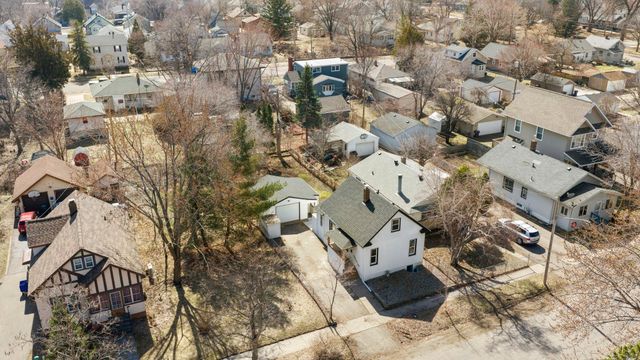 1000 Seminary Avenue, Saint Paul, MN 55104