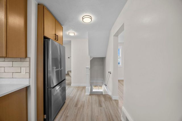 1000 Seminary Avenue, Saint Paul, MN 55104