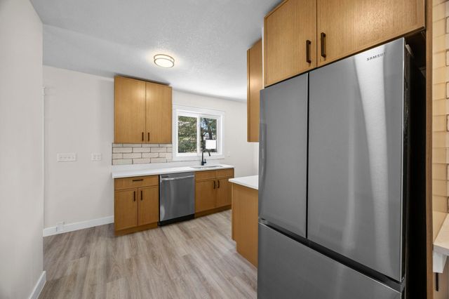 1000 Seminary Avenue, Saint Paul, MN 55104