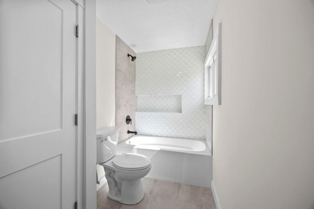 1000 Seminary Avenue, Saint Paul, MN 55104