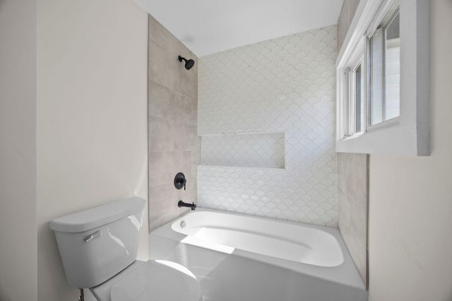 1000 Seminary Avenue, Saint Paul, MN 55104