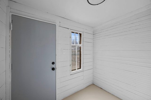 1000 Seminary Avenue, Saint Paul, MN 55104