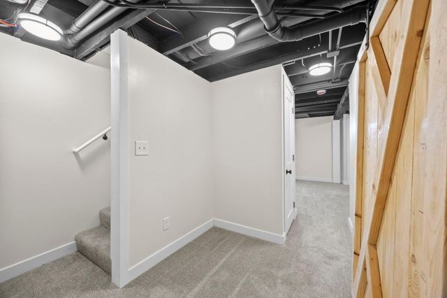 1000 Seminary Avenue, Saint Paul, MN 55104