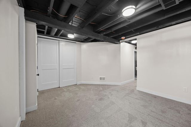 1000 Seminary Avenue, Saint Paul, MN 55104