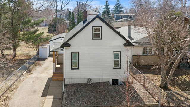 1000 Seminary Avenue, Saint Paul, MN 55104