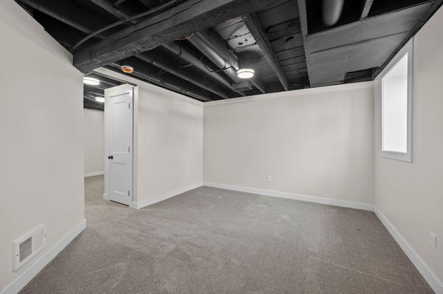 1000 Seminary Avenue, Saint Paul, MN 55104