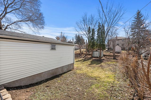 1000 Seminary Avenue, Saint Paul, MN 55104