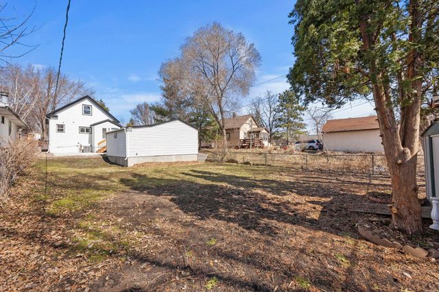 1000 Seminary Avenue, Saint Paul, MN 55104