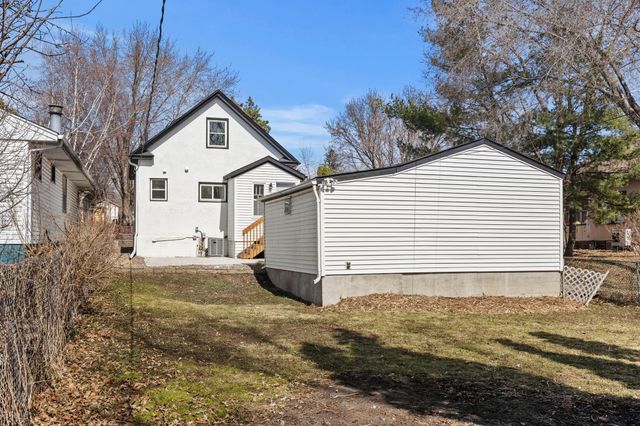 1000 Seminary Avenue, Saint Paul, MN 55104