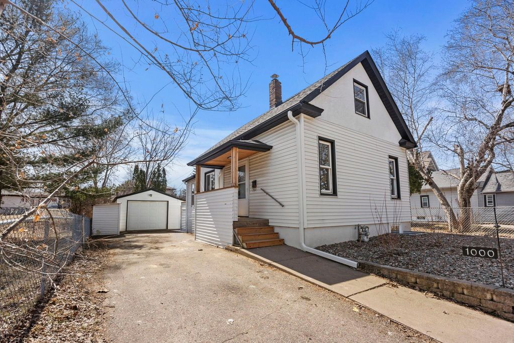 1000 Seminary Avenue, Saint Paul, MN 55104